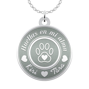 Colgante de plata personalizado con huella de mascota y grabado en relieve “Huellas en mi alma”