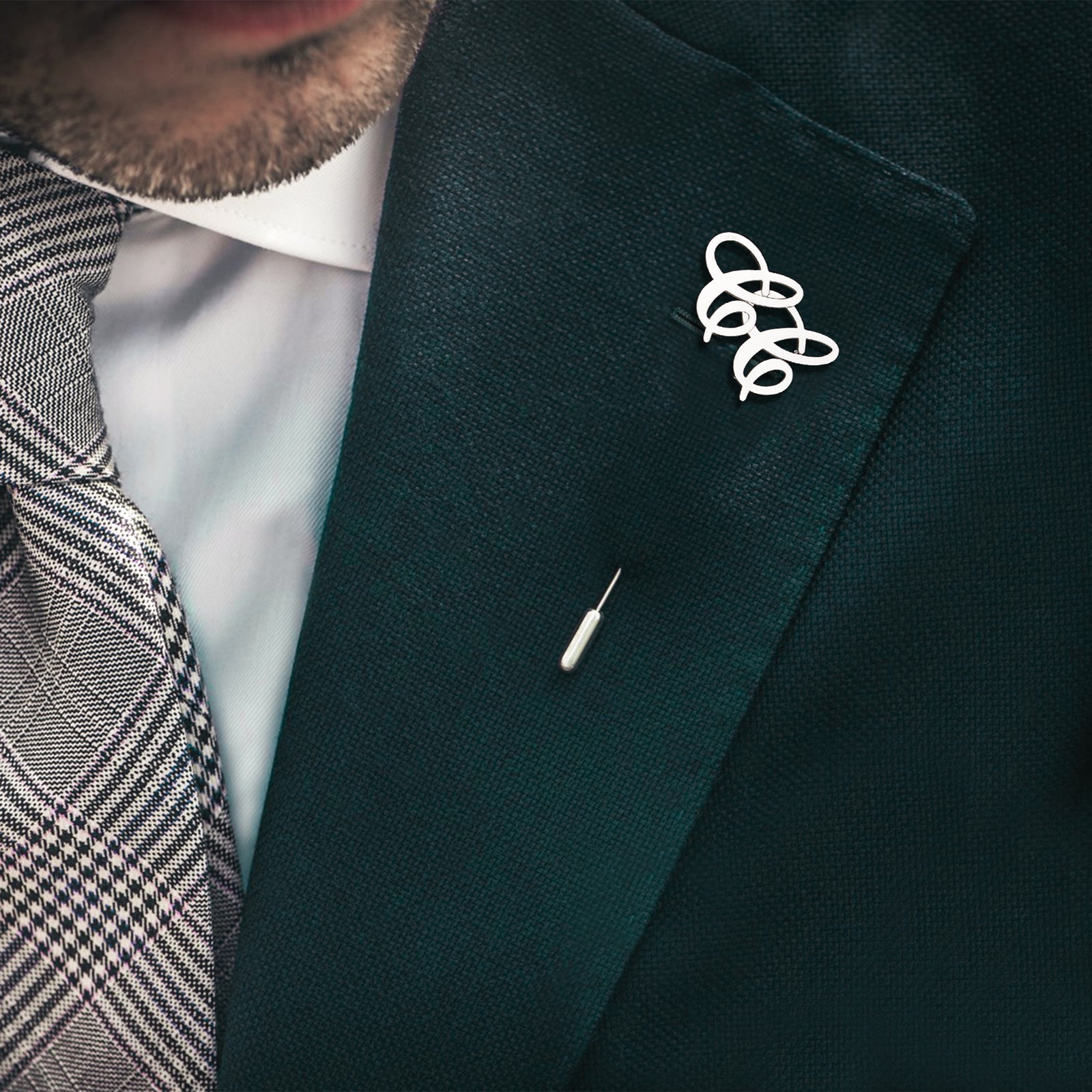 Alfiler de plata personalizado con 2 iniciales