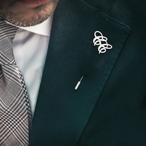 Alfiler de plata personalizado con 2 iniciales
