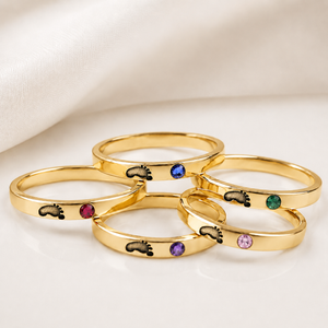 Anillo de plata con huella y piedra de nacimiento chapado en oro