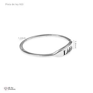 Anillo de plata personalizado con nombre grabado – Joya minimalista de plata 925