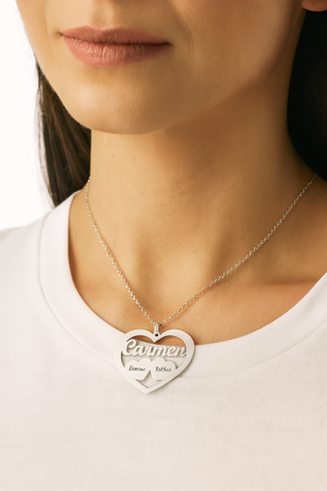 Colgante corazón de plata personalizado con nombres – Regalo para mamá o abuela