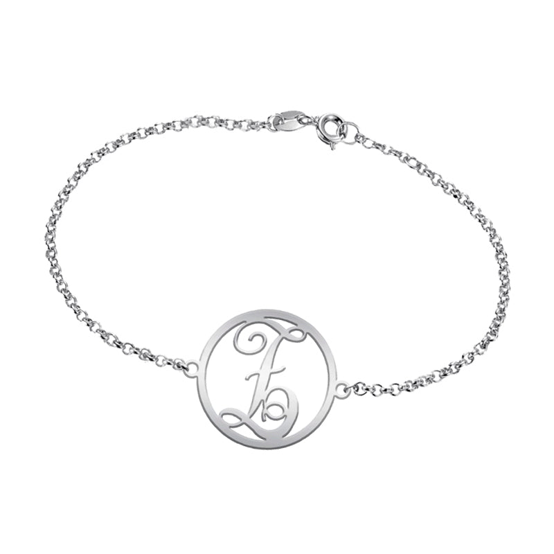 Pulsera de plata con inicial clásica