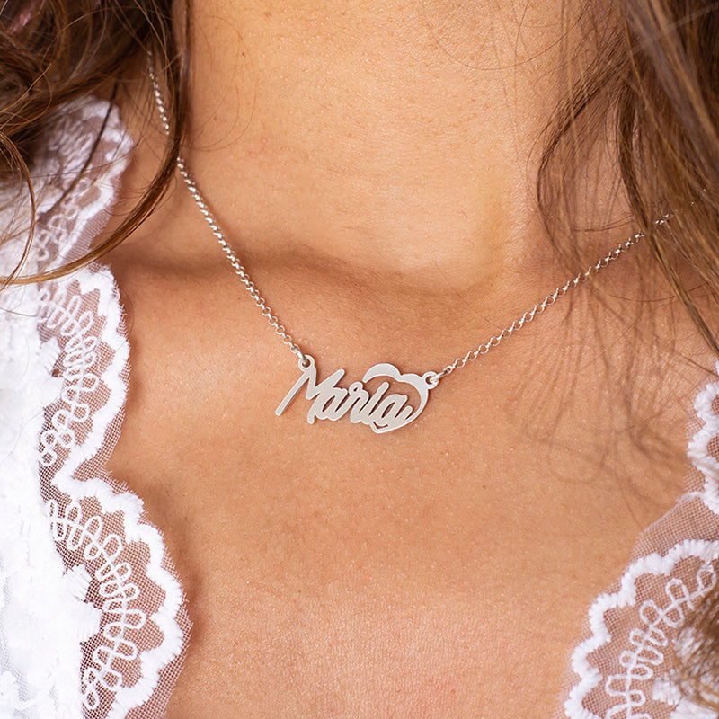 Collar de plata con nombre y corazón calado