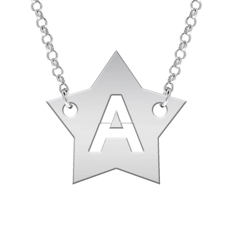 Collar de plata con inicial calada en estrella