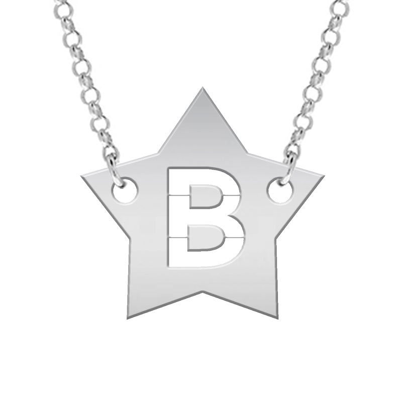 Collar de plata con inicial calada en estrella