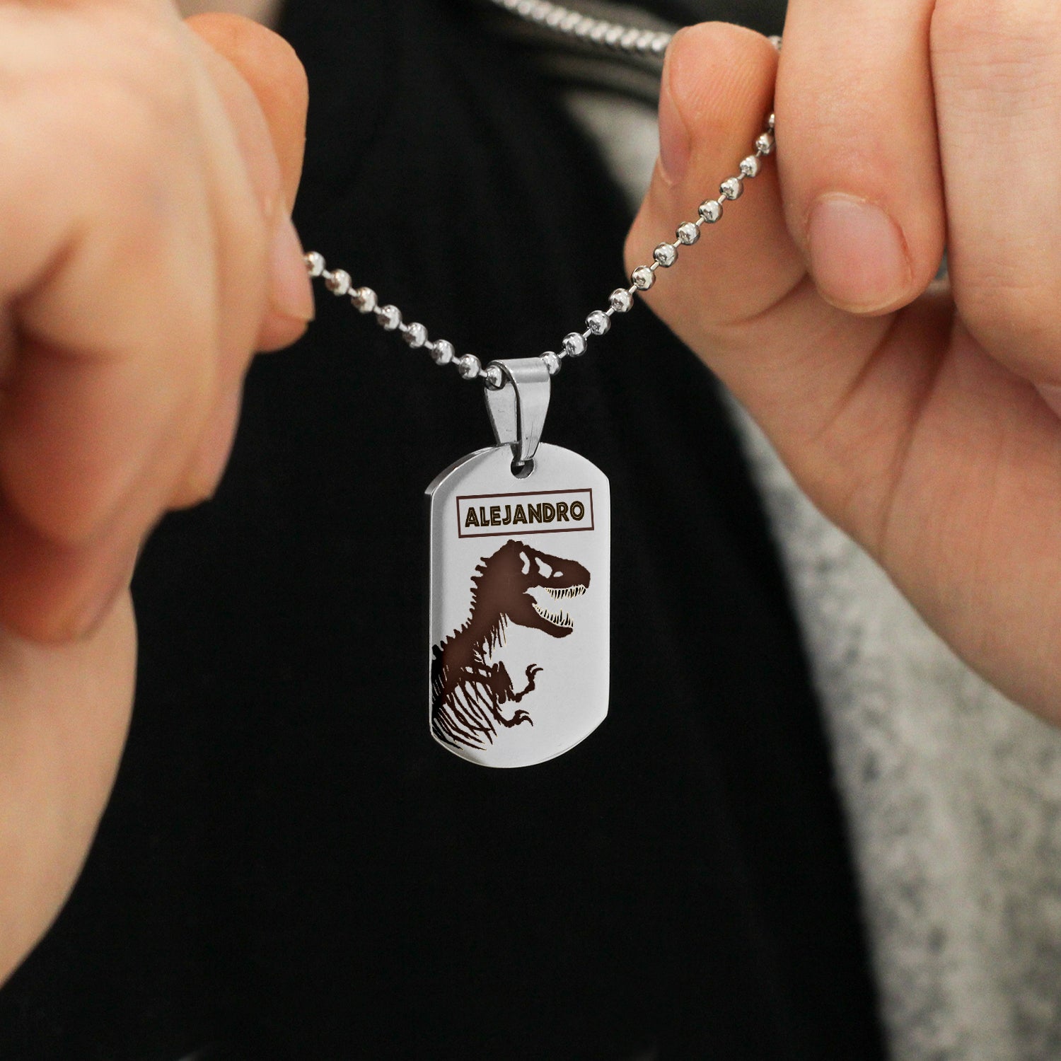 Collar acero dinosaurio personalizado con nombre