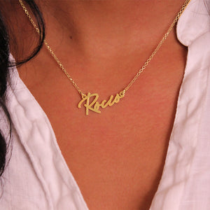 Colgante de plata con nombre cursiva chapado en oro