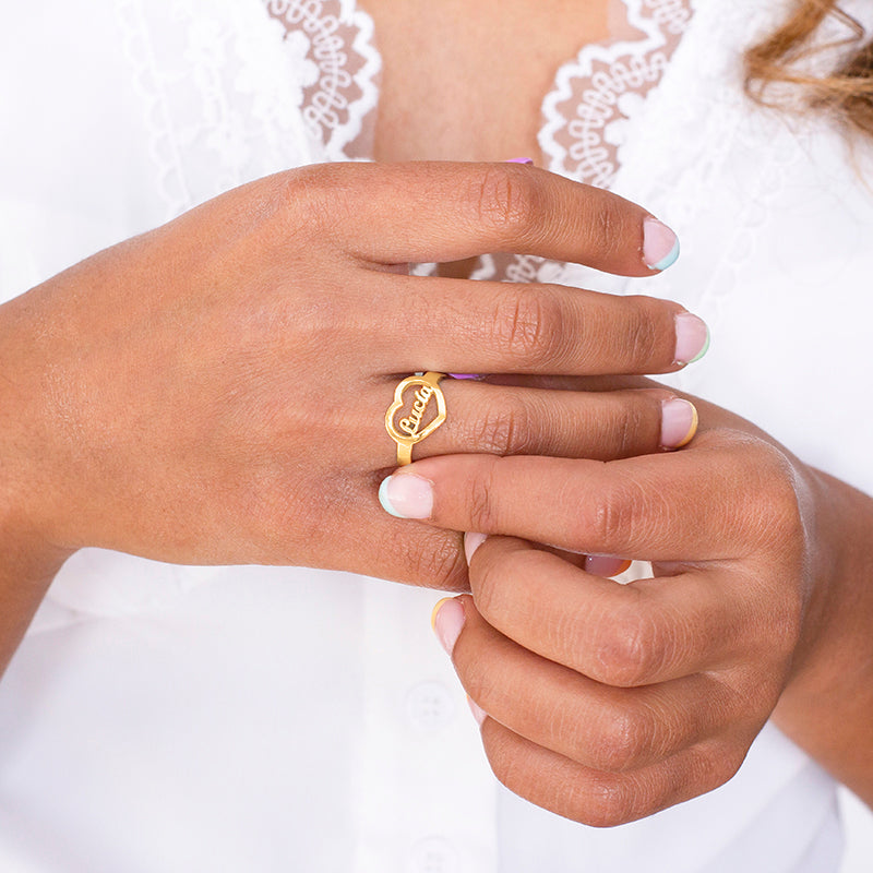 Anillo de plata corazón con nombre chapado en oro