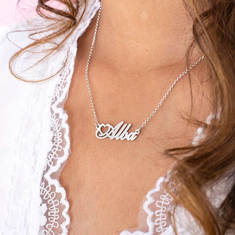 Collar de plata con nombre cursiva