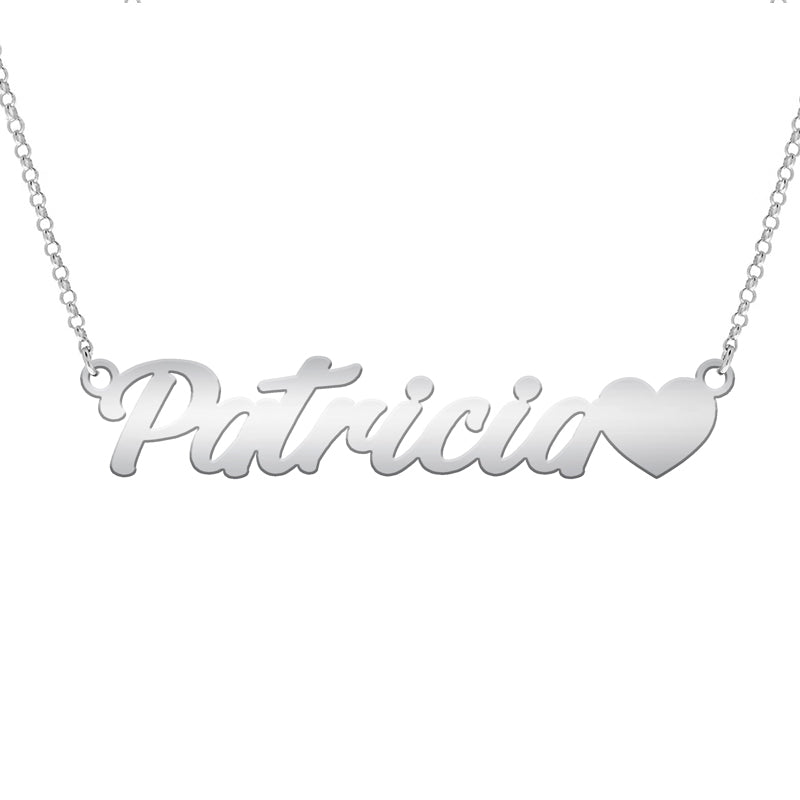 Collar de plata con nombre y corazón