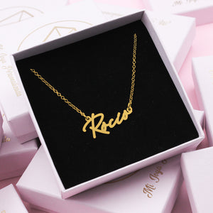Colgante de plata con nombre cursiva chapado en oro