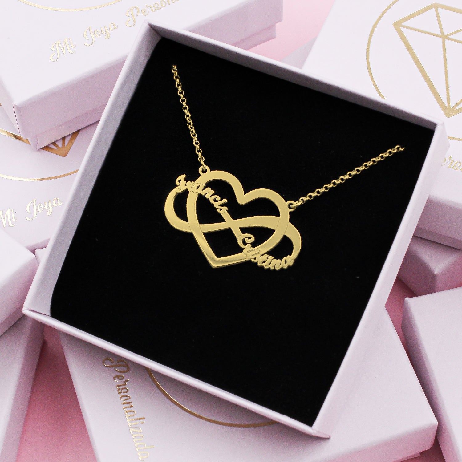 Collar de plata con corazón infinito chapado en oro