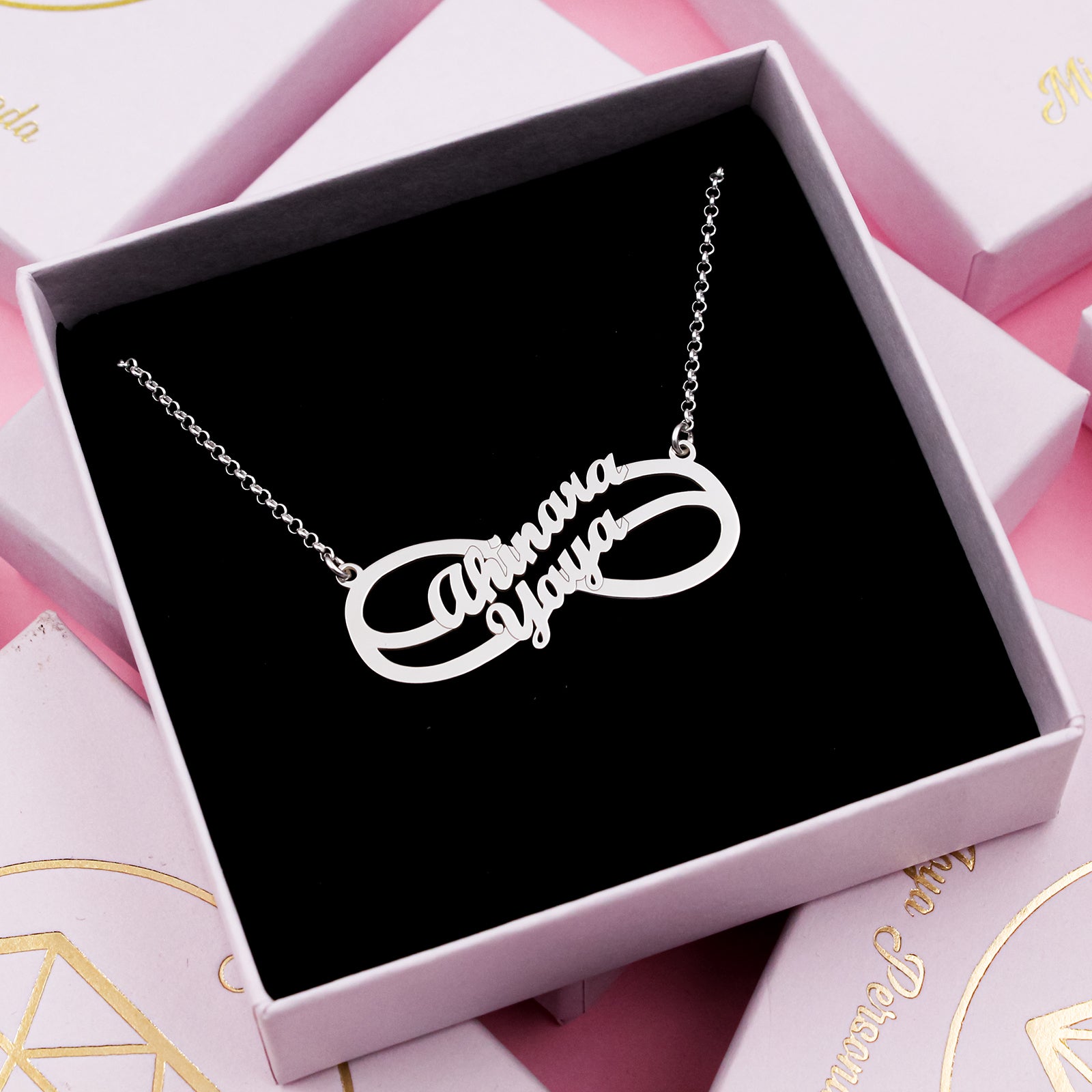 Collar de plata con infinito hasta 2 nombres